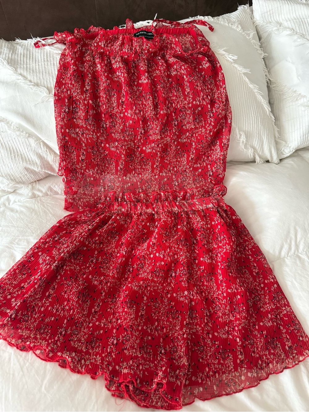 Two piece Red Floral Pleated Women's Top and Skirt